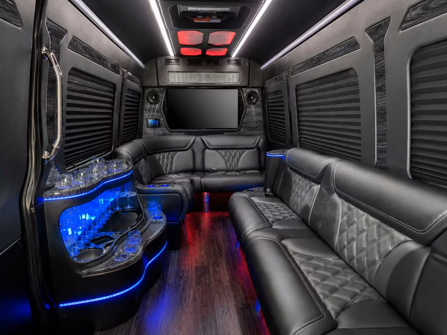 compare kissimmee construction and warehouse crew shuttles from a network of providers
