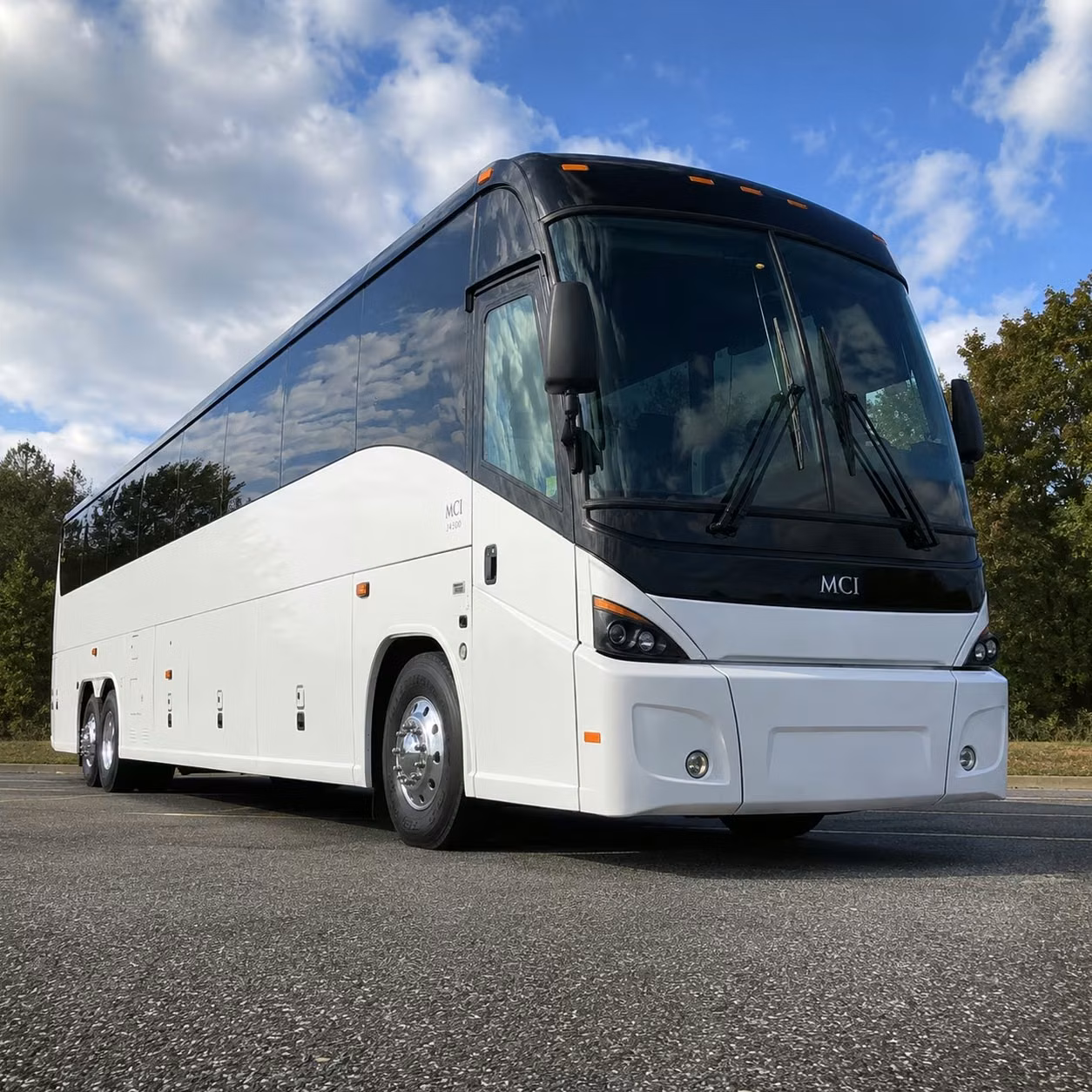 kissimmee resort and hospitality employee shuttles that keep shifts running on time