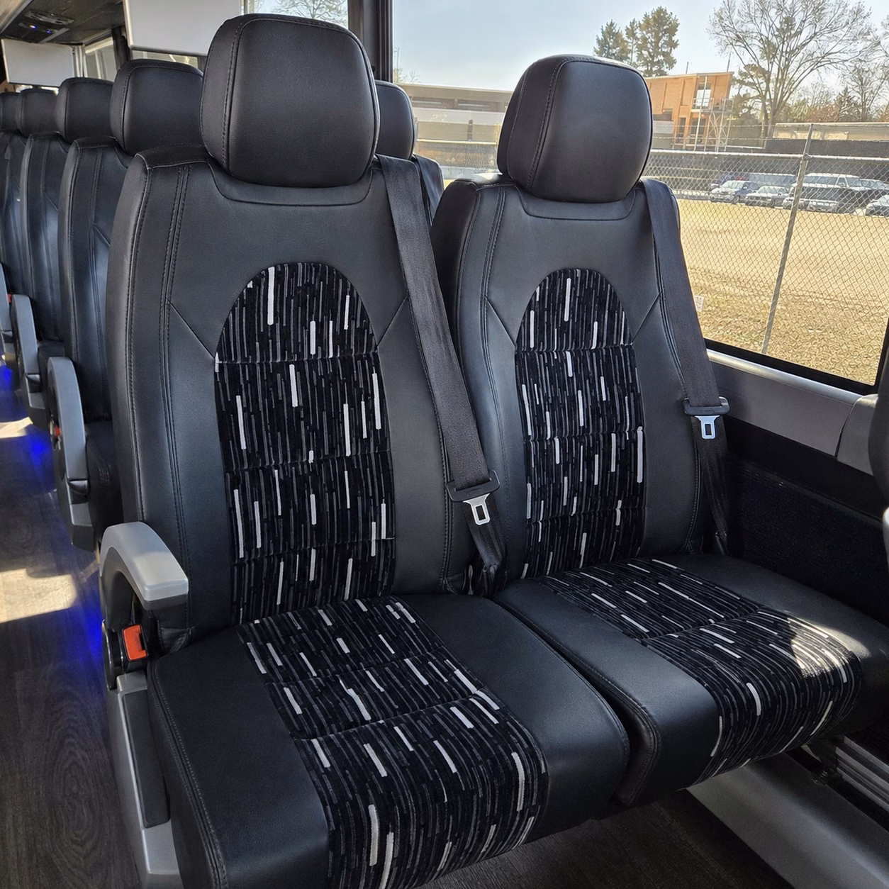multi day charter bus rentals from kissimmee for groups going the distance