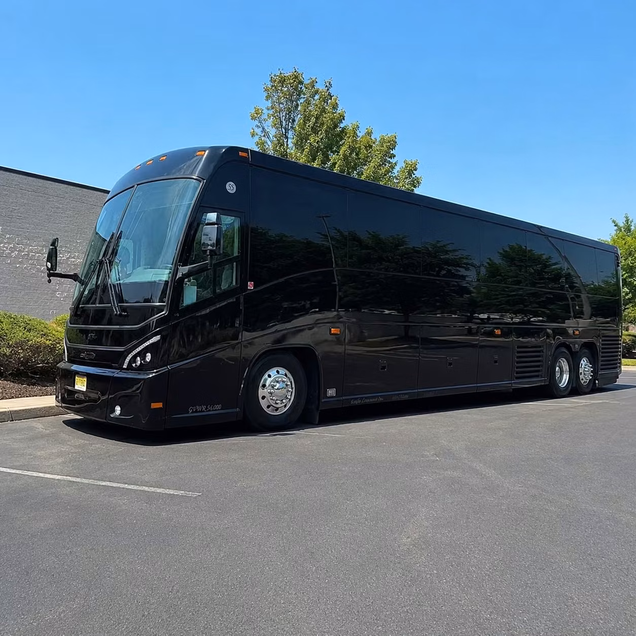 shuttle personnel between kissimmee and central florida military installations seamlessly