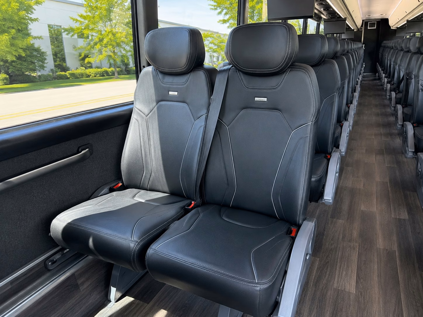shuttle your wedding guests between kissimmee resorts and venues without a single headache